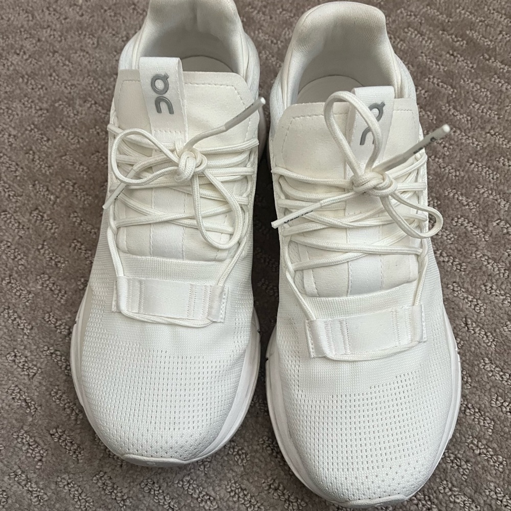 On Cloudnova sneakers